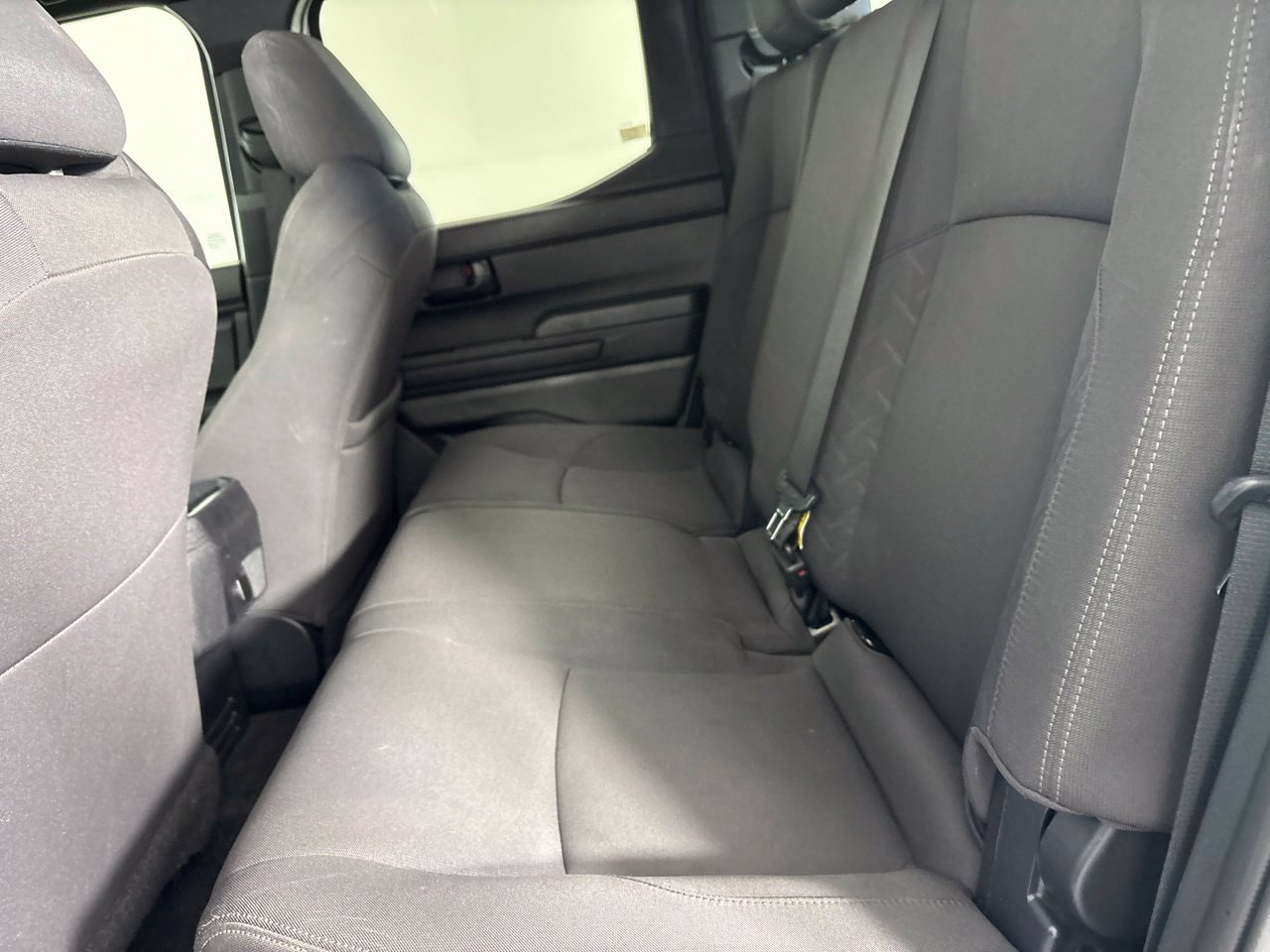 Used 2024 Toyota Tacoma SR5 AWD/4WD image 23