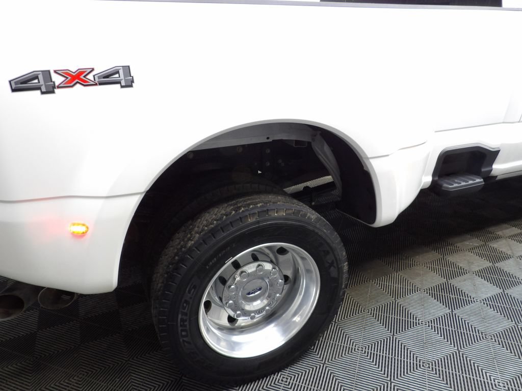 Used 2024 Ford F450 Platinum AWD/4WD image 40