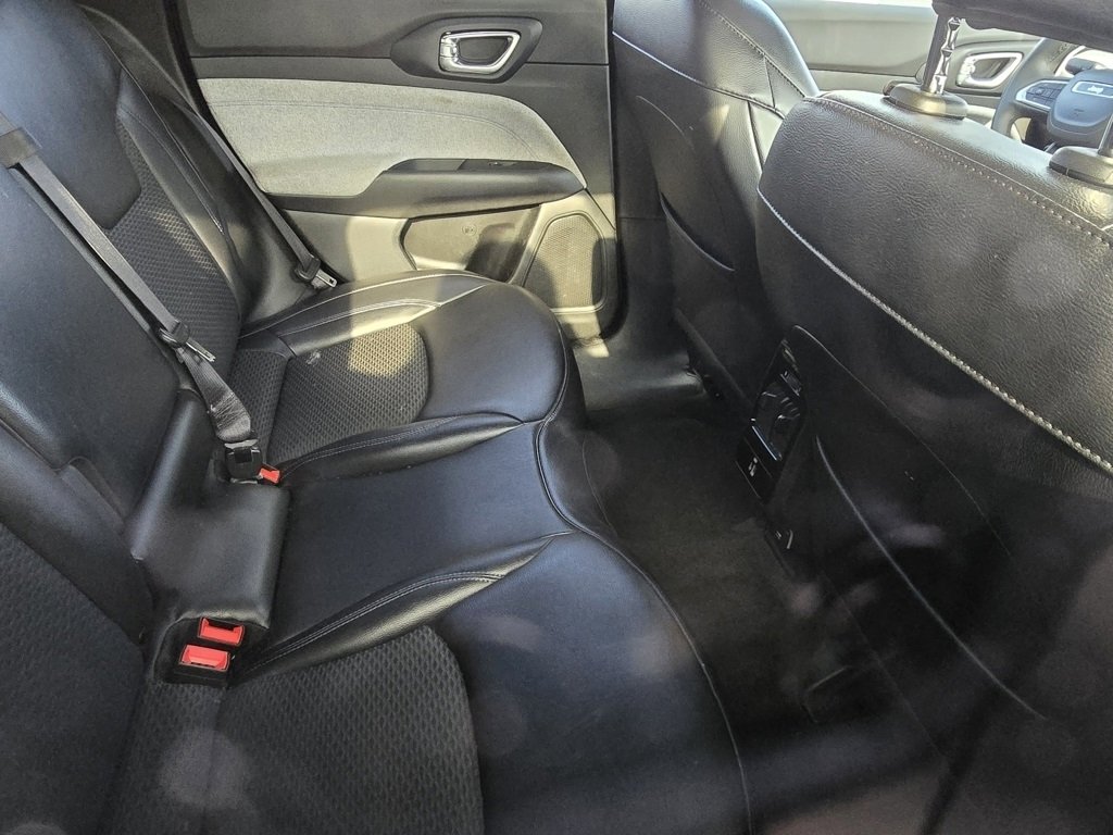 Used 2023 Jeep Compass Latitude w/ Convenience Group image 13