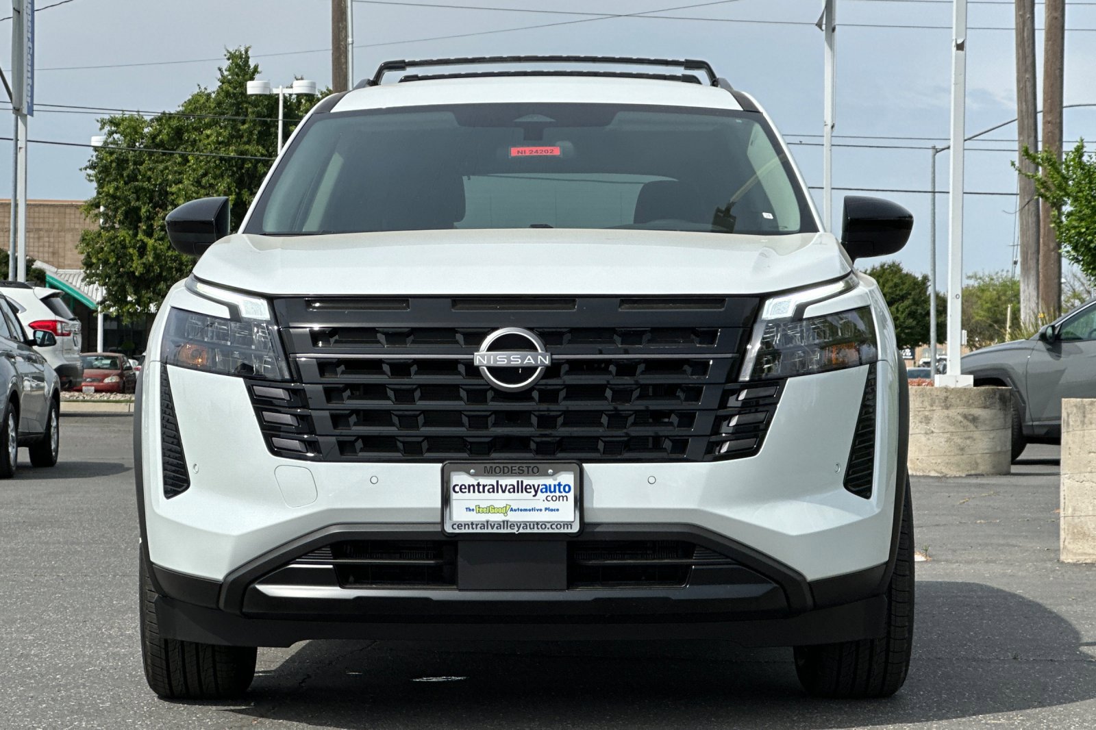 New 2026 Nissan Pathfinder SV image 9