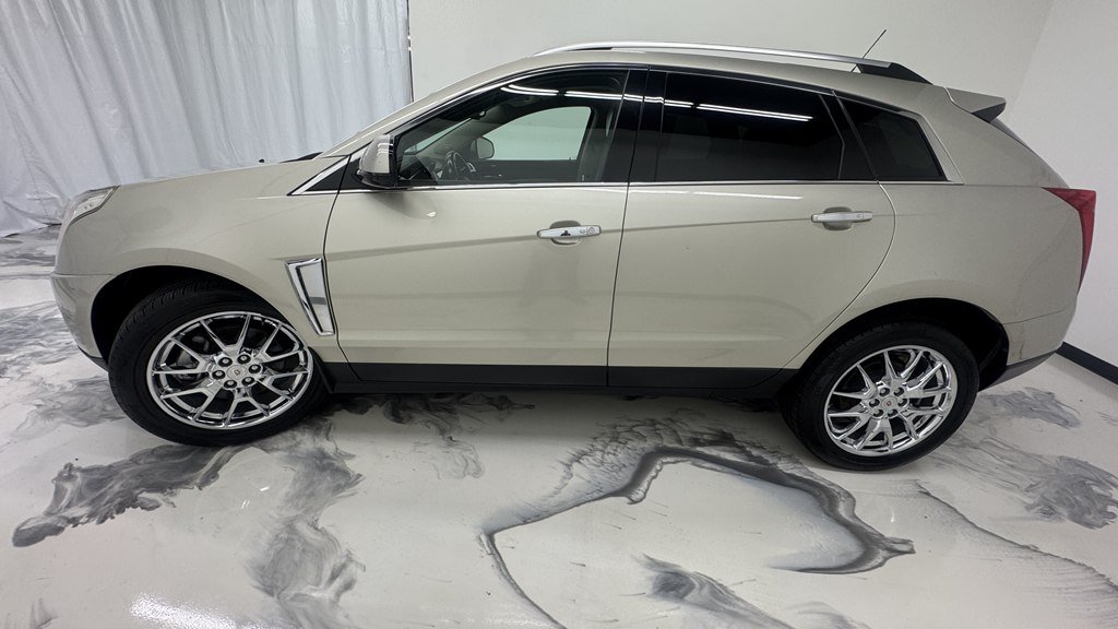 Used 2015 Cadillac SRX Performance w/ Driver Awareness Package AWD/4WD image 4