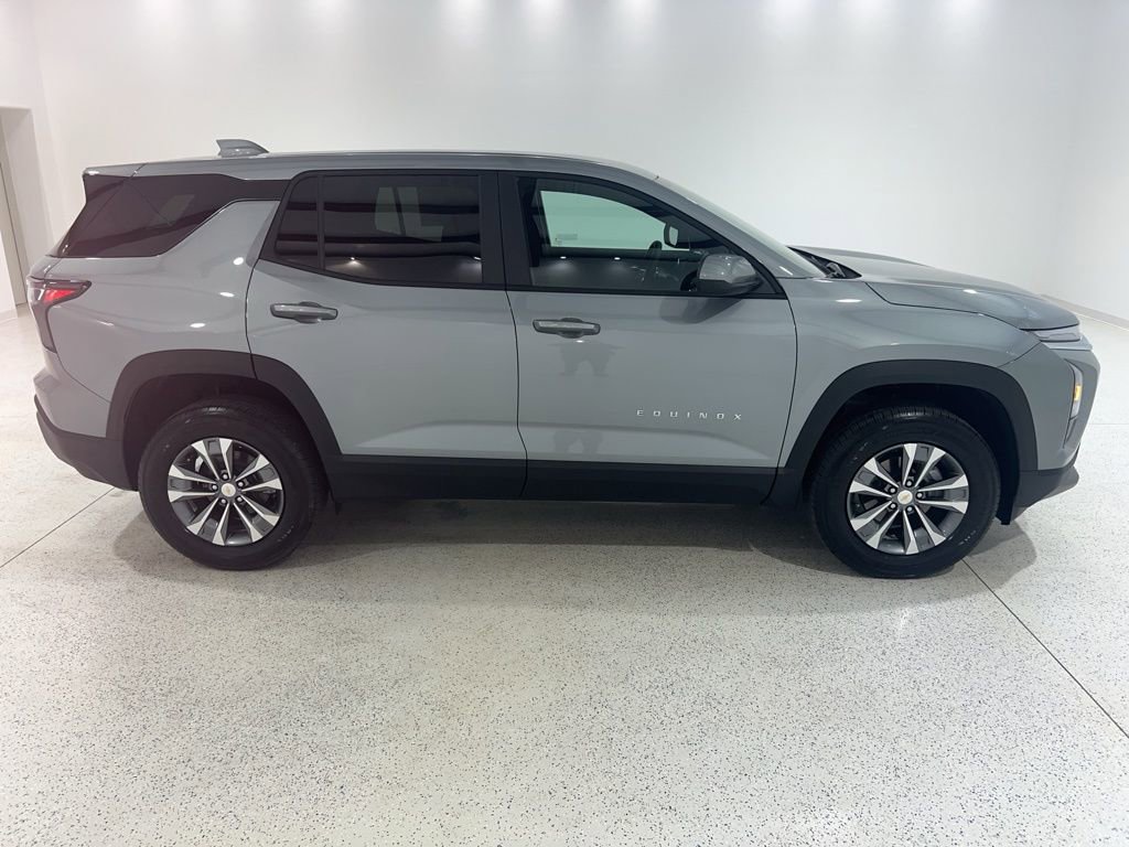 New 2026 Chevrolet Equinox LT image 6