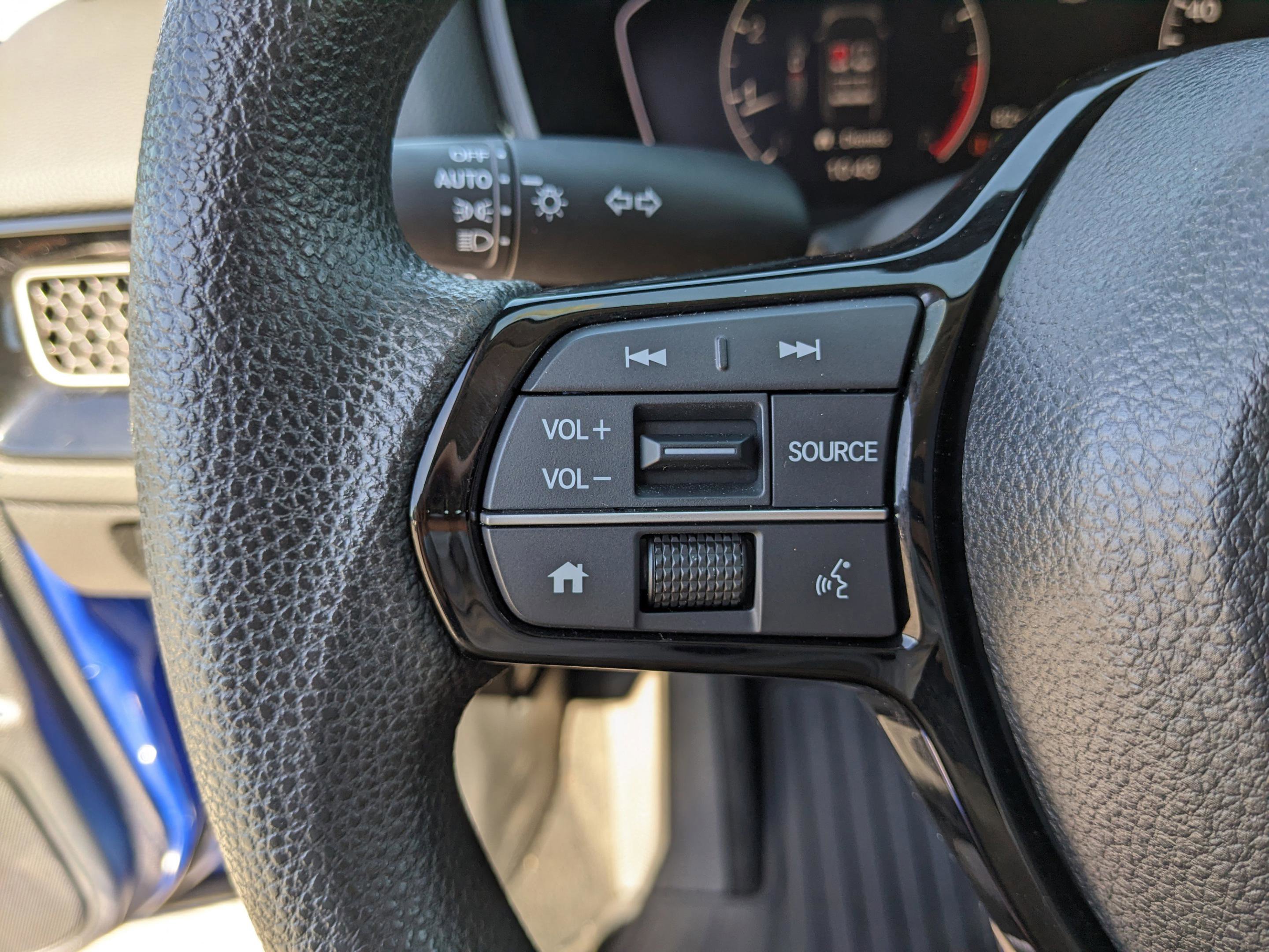 Used 2023 Honda Civic LX image 37