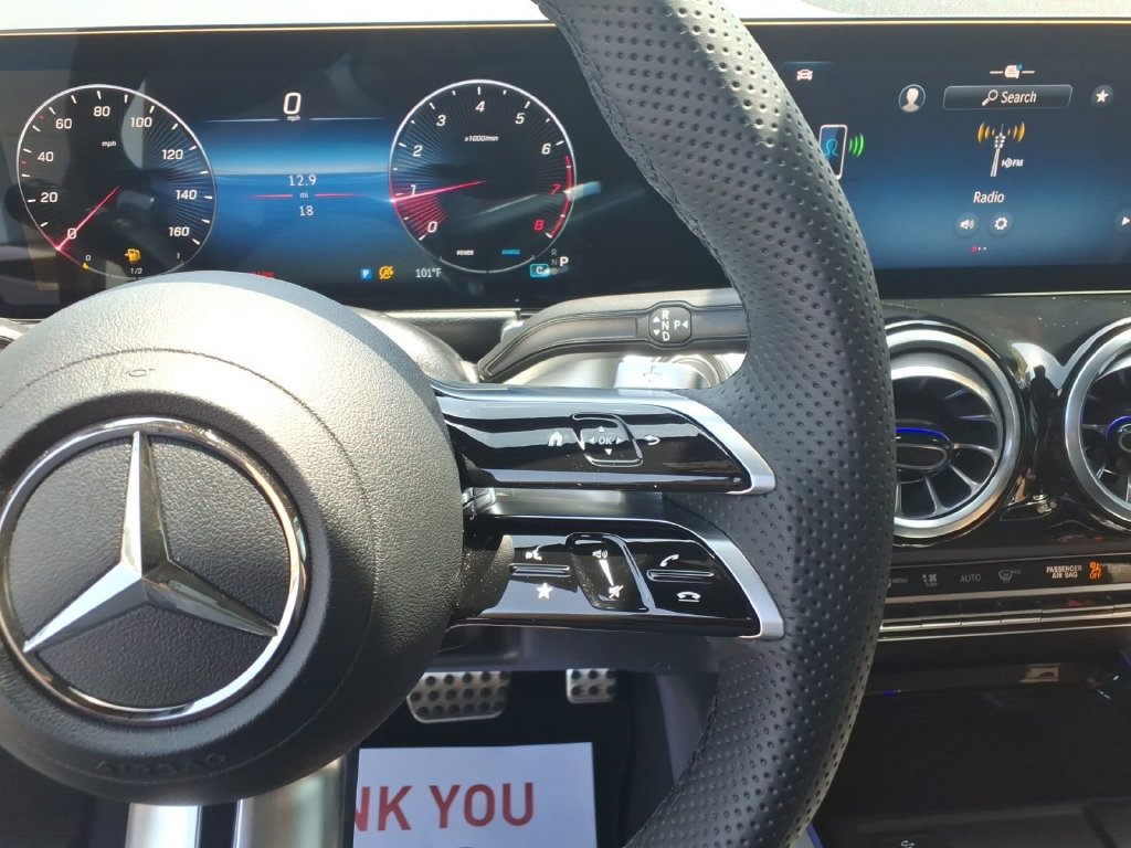 New 2026 Mercedes-Benz GLB 250 4MATIC image 21