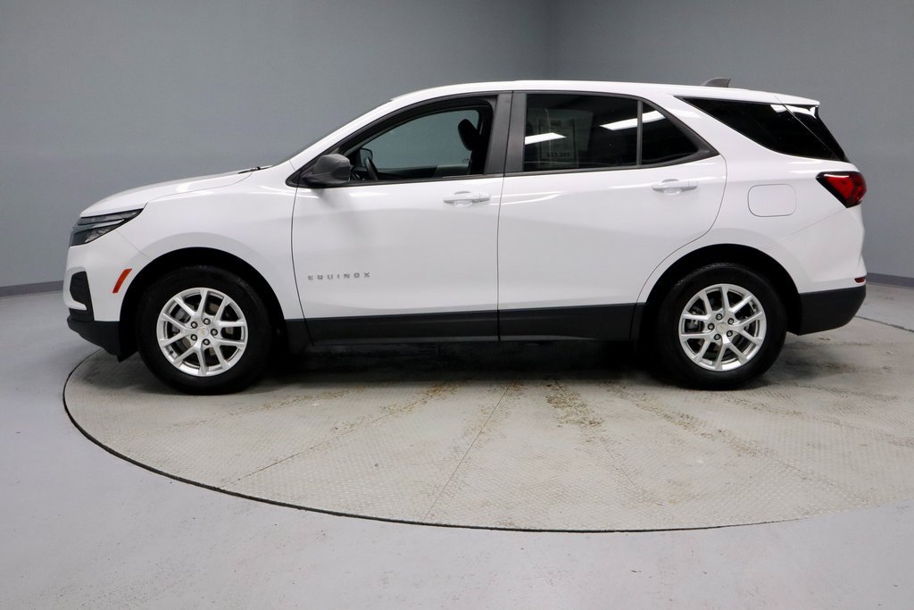 Used 2024 Chevrolet Equinox LS w/ LS Convenience Package image 7