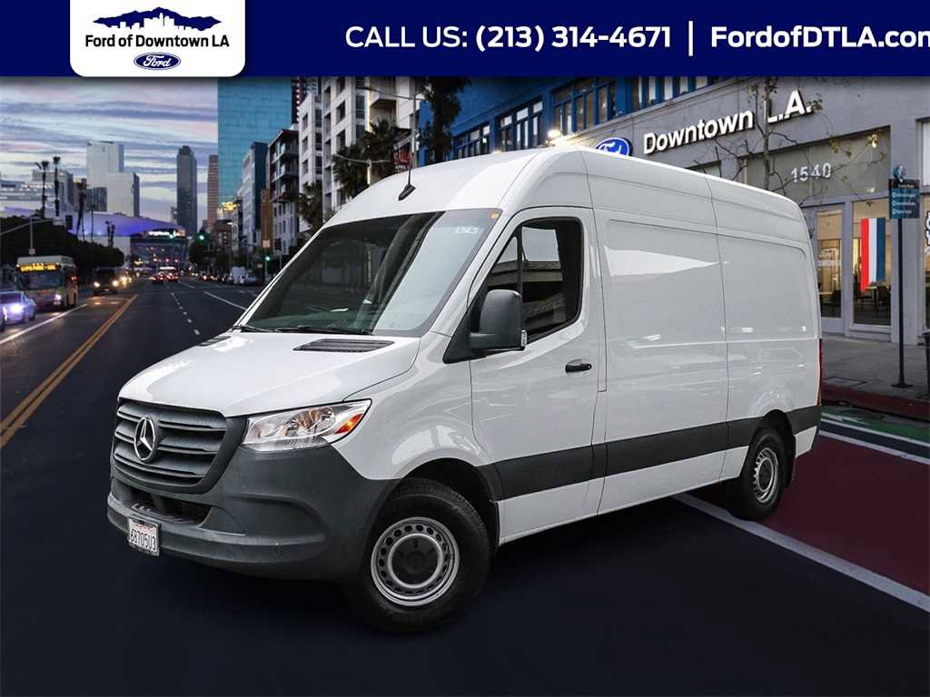 Used 2023 Mercedes-Benz Sprinter 1500 image 1