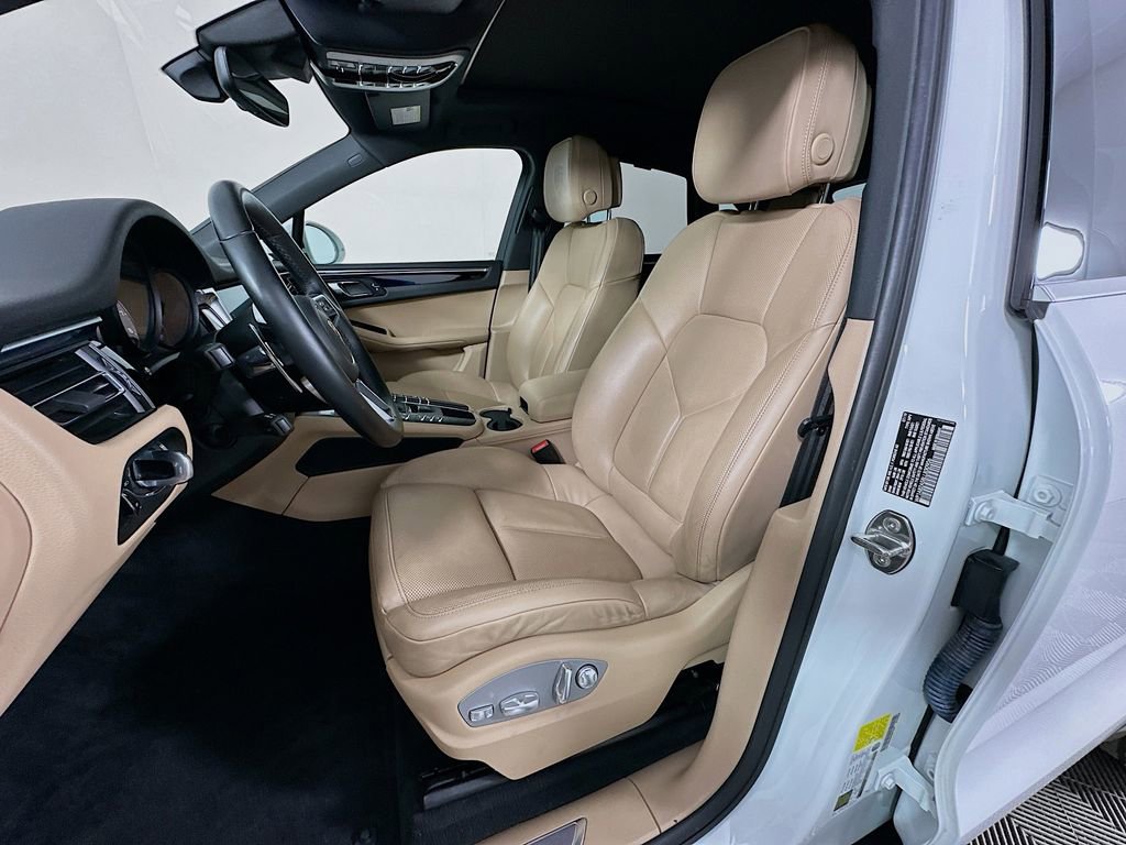 Used 2020 Porsche Macan S image 21