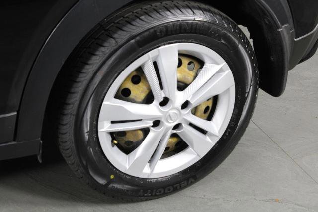 Certified 2022 Nissan Kicks S FWD image 10