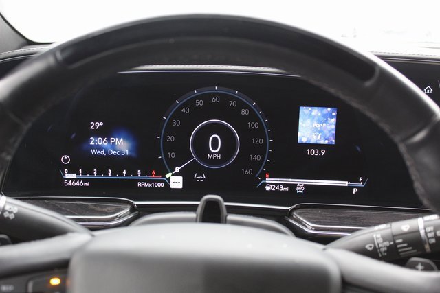 Used 2022 Cadillac Escalade Premium Luxury image 30