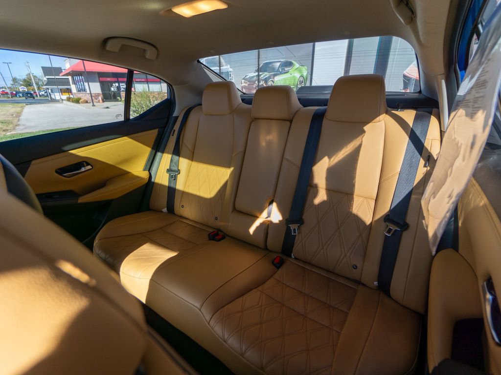 Used 2023 Nissan Sentra SV w/ SV Premium Package image 30