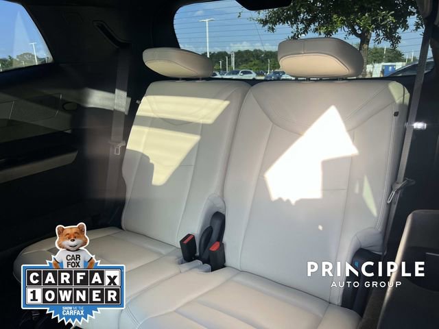 Used 2023 Cadillac XT6 Sport w/ Technology Package AWD/4WD image 32