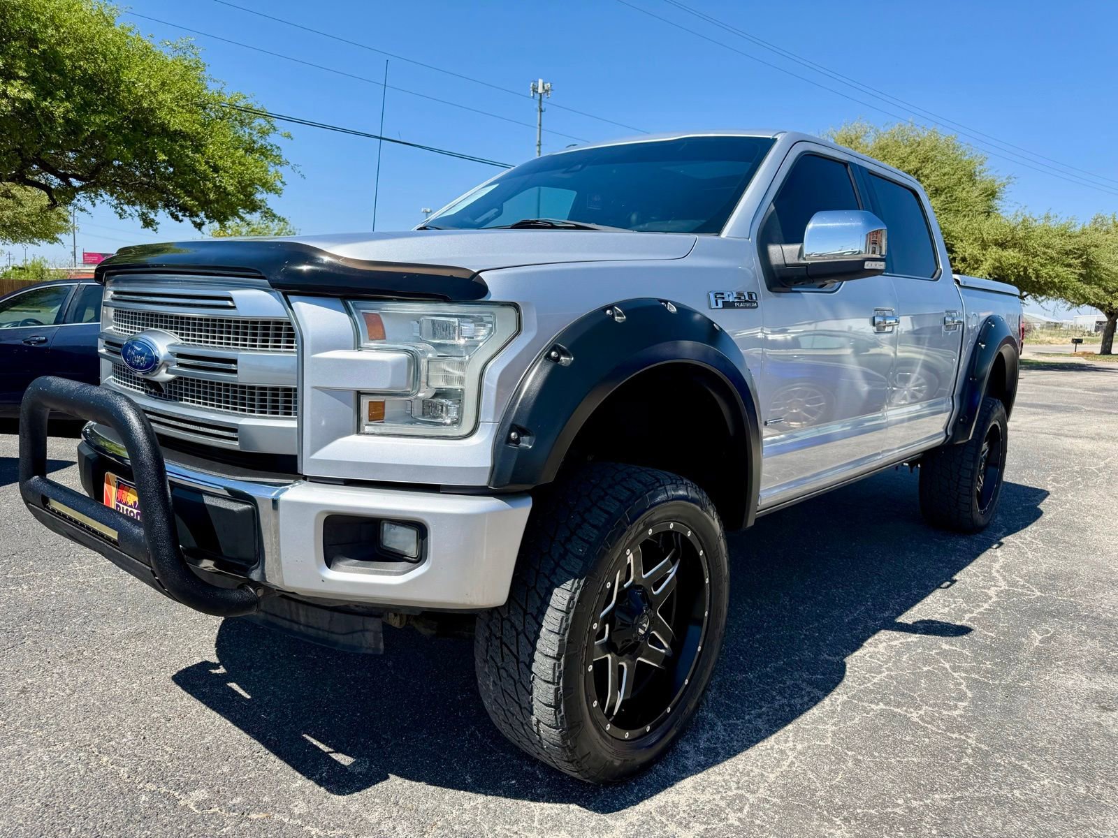 Used 2015 Ford F150 Platinum w/ Equipment Group 701A Luxury image 7