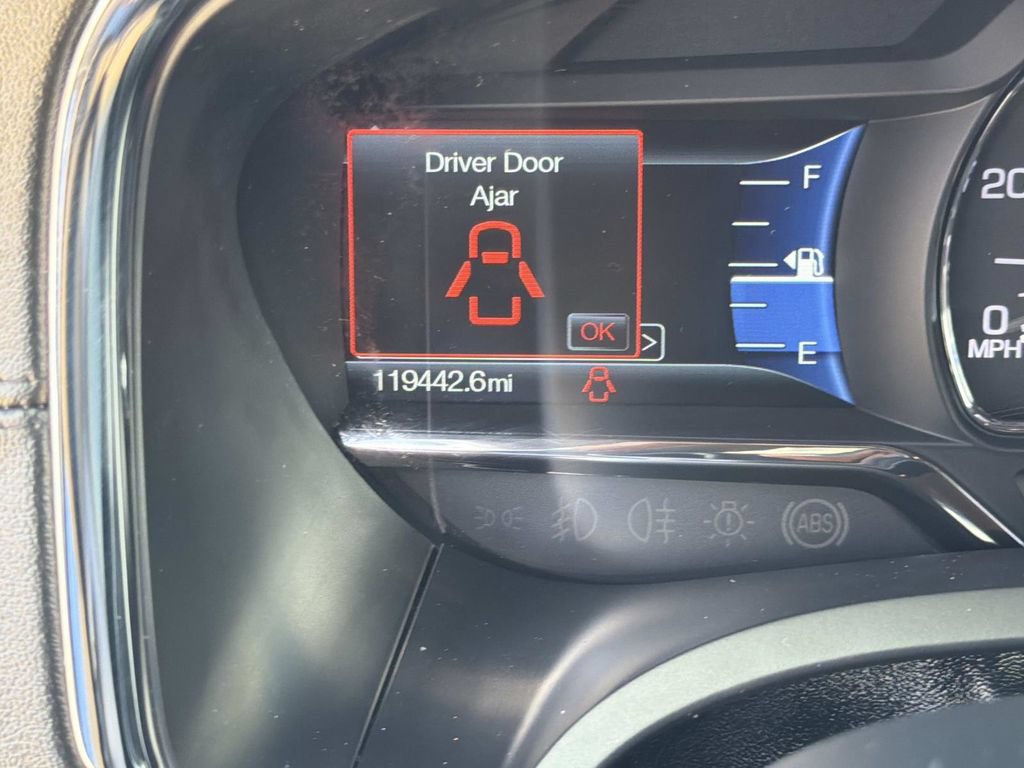 Used 2017 Lincoln Navigator Select RWD image 2