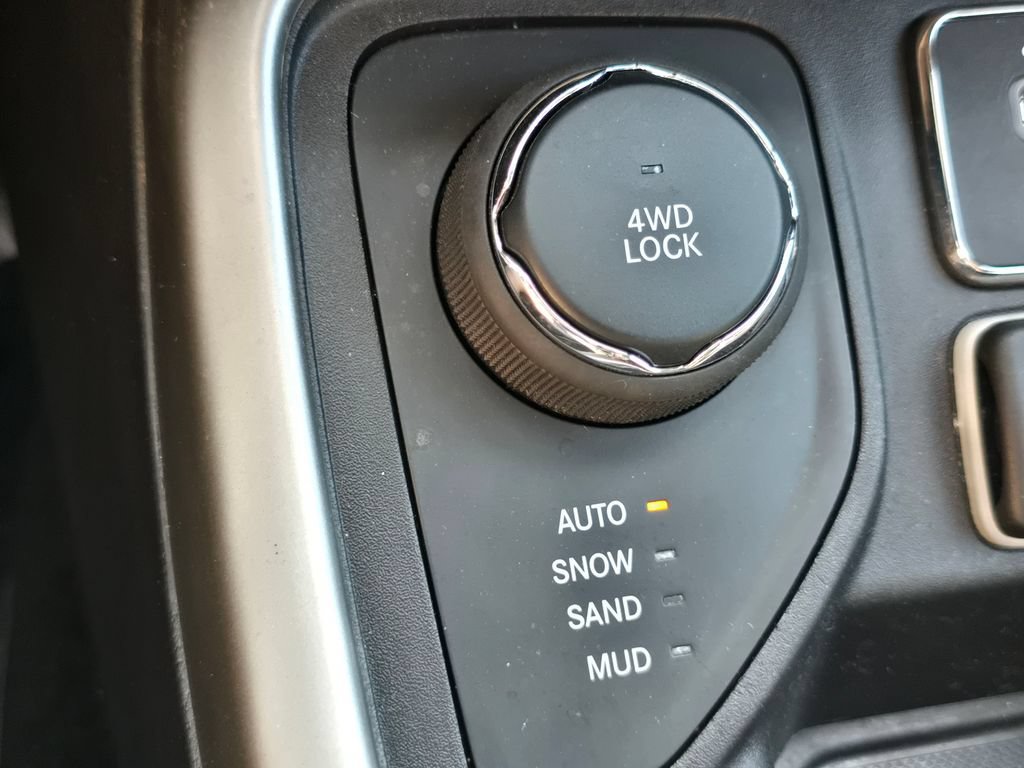 Used 2020 Jeep Compass High Altitude AWD/4WD image 31