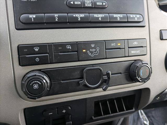 Used 2016 Ford F250 XLT w/ XLT Interior Package AWD/4WD image 13