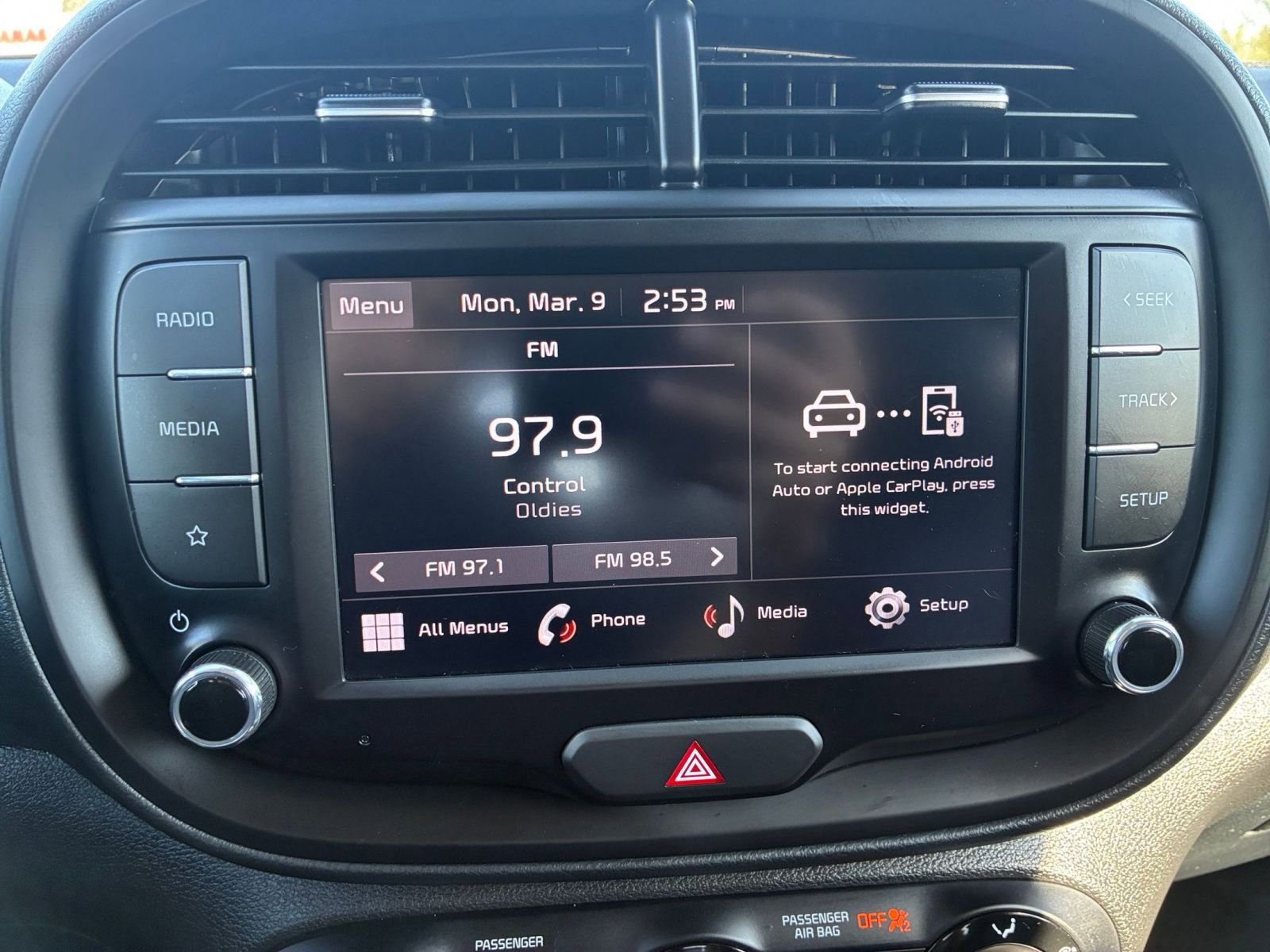 Used 2025 Kia Soul LX w/ LX Technology Package image 18