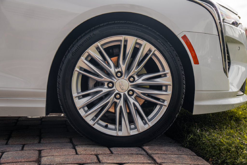 Used 2026 Cadillac CT4 Premium Luxury RWD image 14