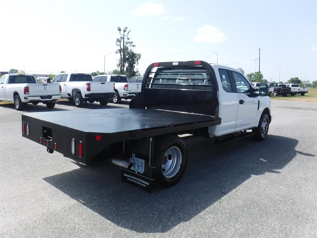 Used 2017 Ford F350 XL w/ XL Value Package image 3