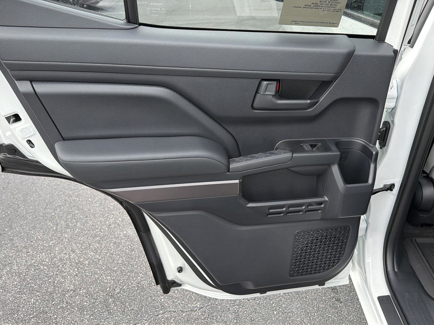 New 2026 Toyota 4Runner SR5 AWD/4WD image 17