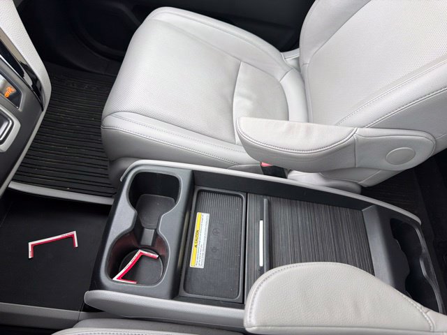 Used 2019 Honda Odyssey Elite image 25