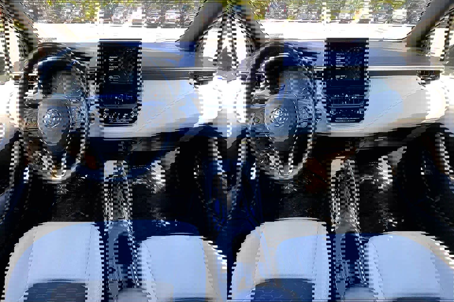 Used 2024 Toyota Corolla SE w/ SE Package FWD image 15