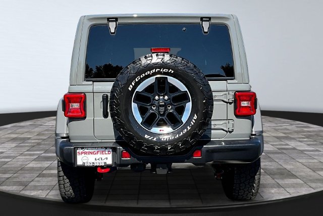 Used 2022 Jeep Wrangler Unlimited Rubicon w/ Steel Bumper Group AWD/4WD image 5