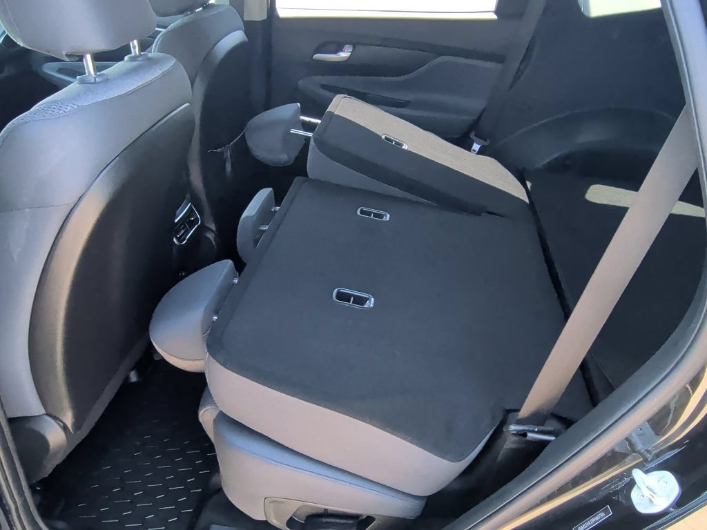 Used 2023 Hyundai Santa Fe SEL w/ Cargo Package FWD image 36