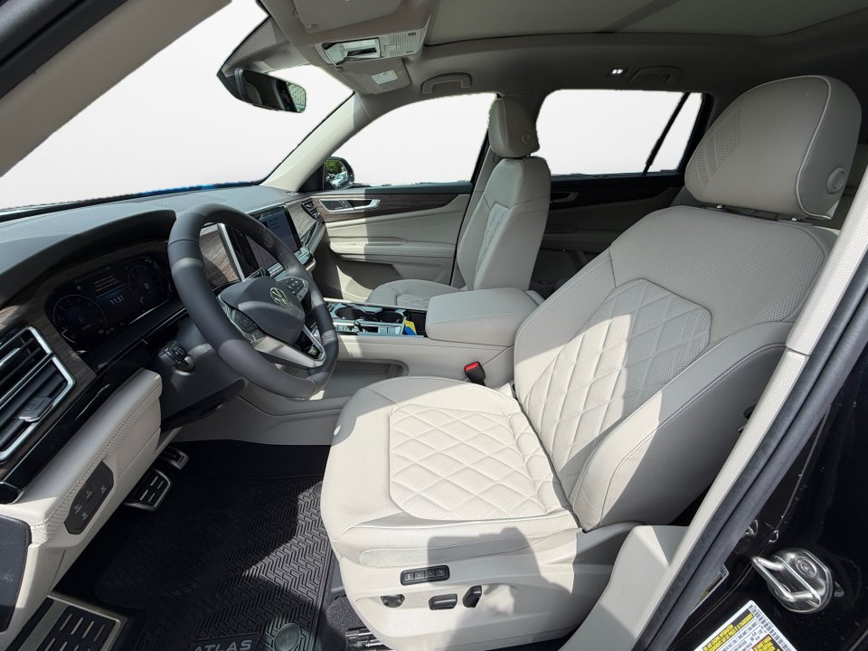 New 2026 Volkswagen Atlas SEL Premium R-Line AWD/4WD image 9