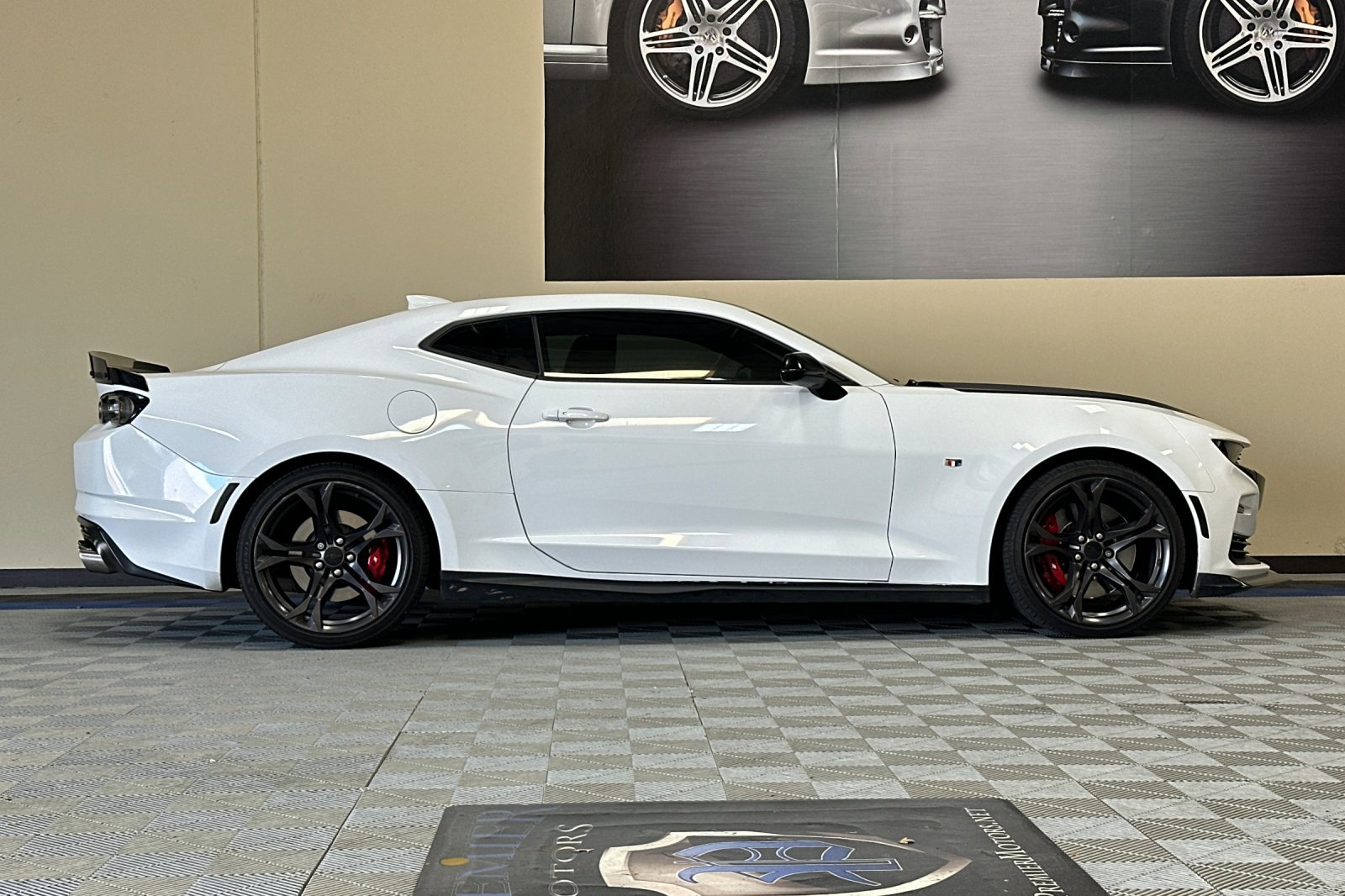 Used 2019 Chevrolet Camaro SS image 3
