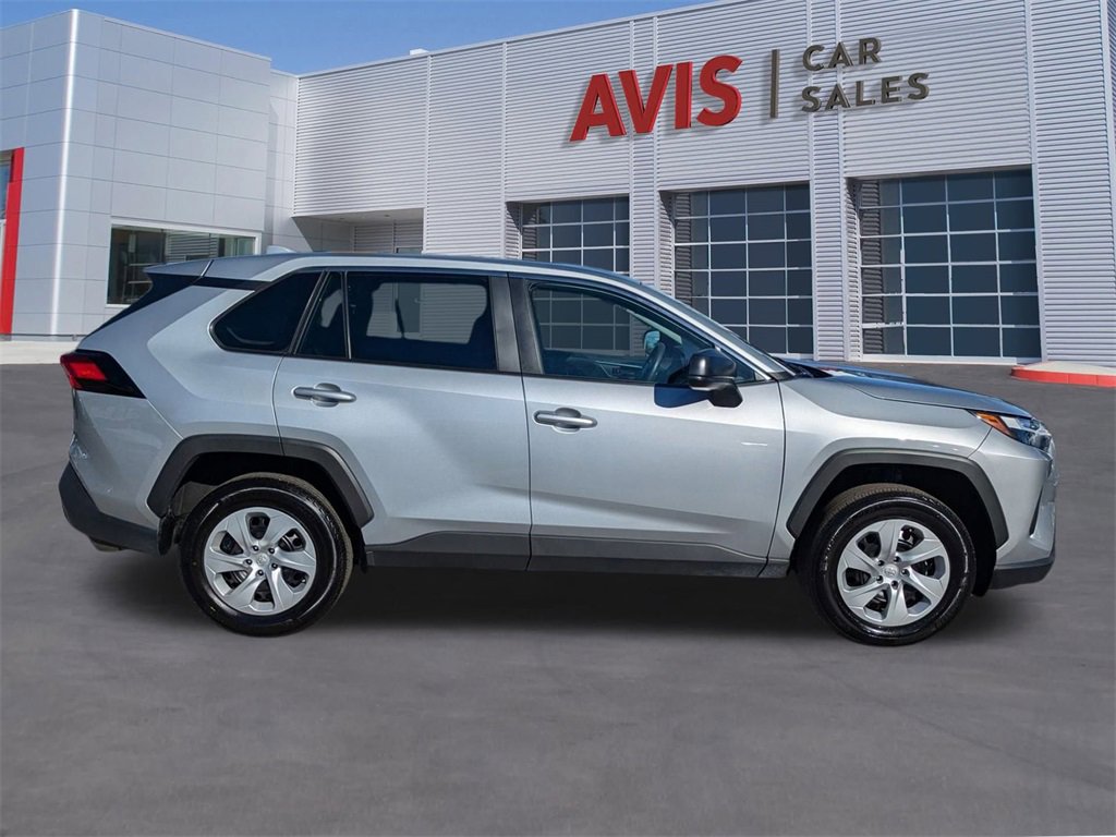 Used 2025 Toyota RAV4 LE image 5