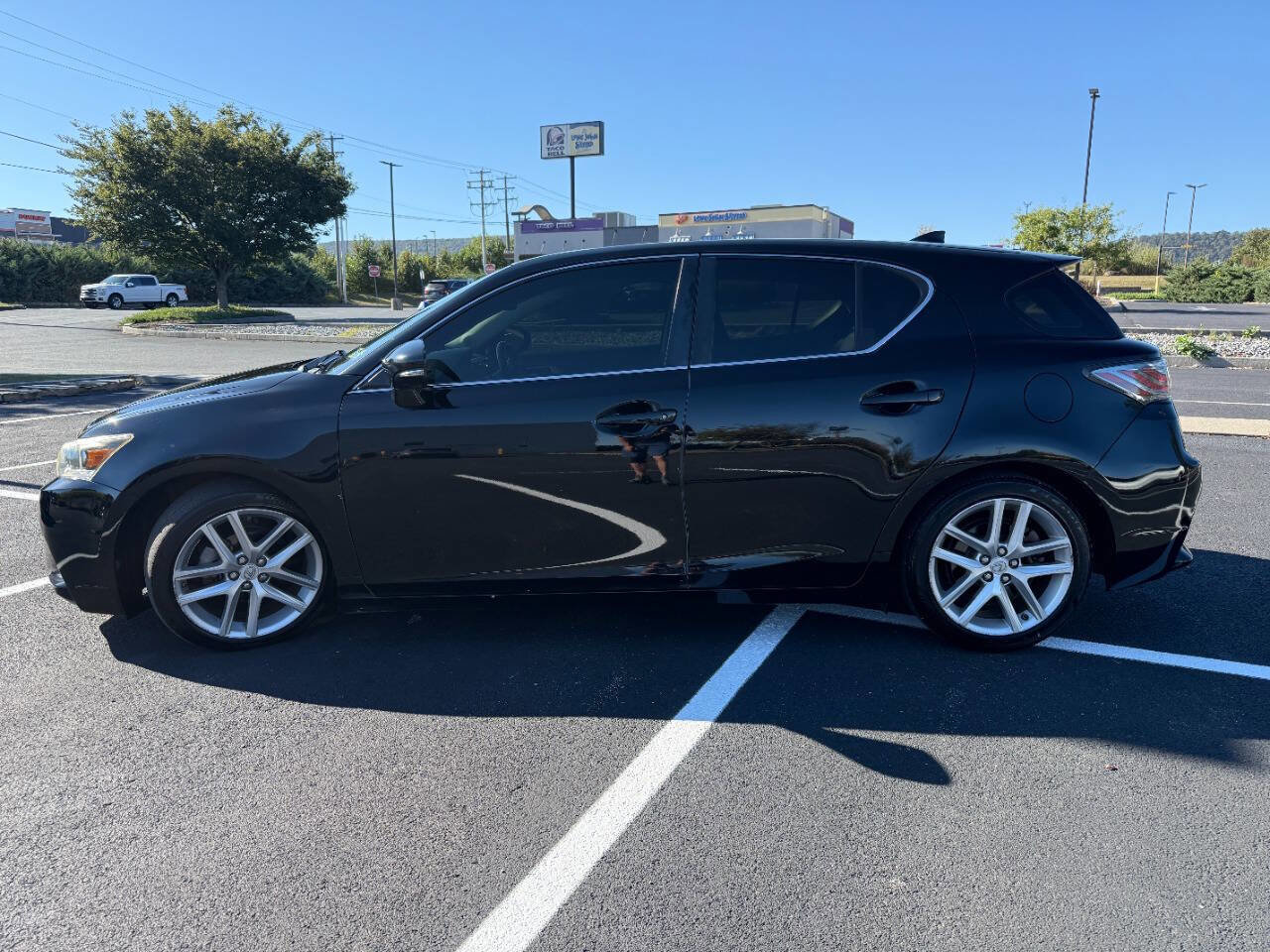 Used 2014 Lexus CT 200h image 2