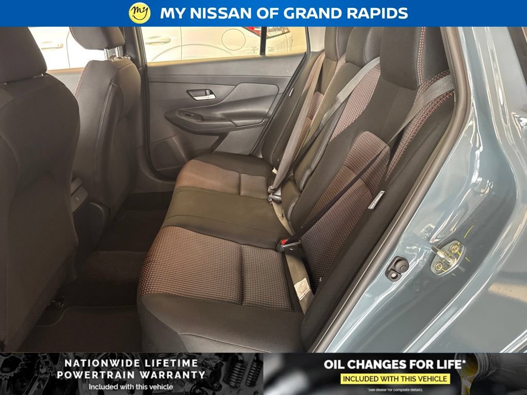 New 2026 Nissan Sentra SR w/ Floor Mat Package FWD image 10