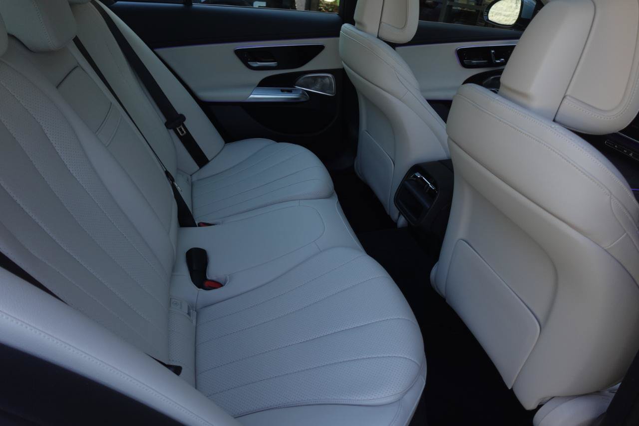 Used 2024 Mercedes-Benz E 350 4MATIC Sedan image 16