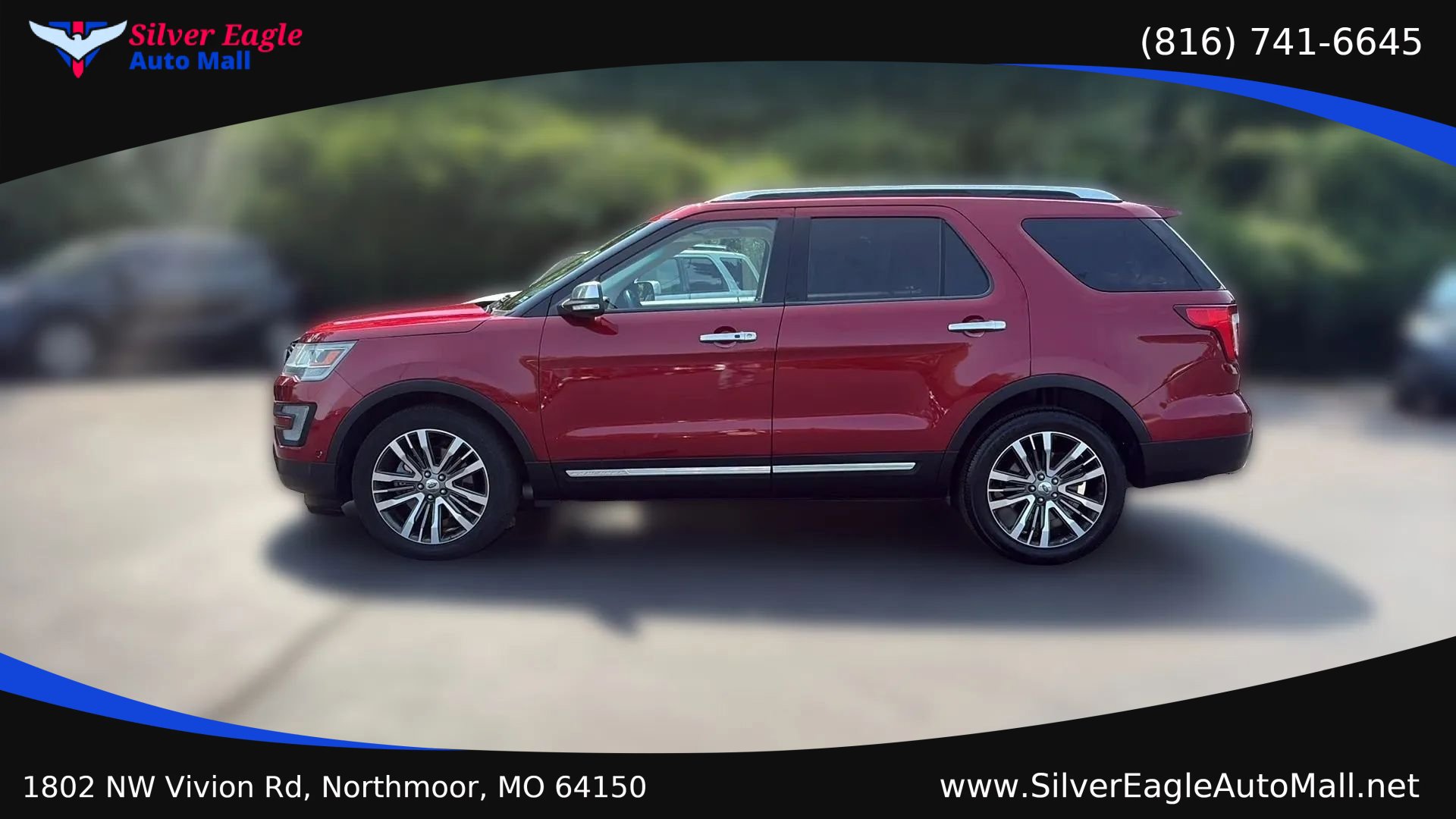 Used 2017 Ford Explorer Platinum AWD/4WD image 2