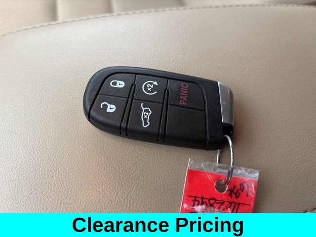 Used 2022 Jeep Grand Cherokee Laredo E w/ Security & Convenience Group AWD/4WD image 49