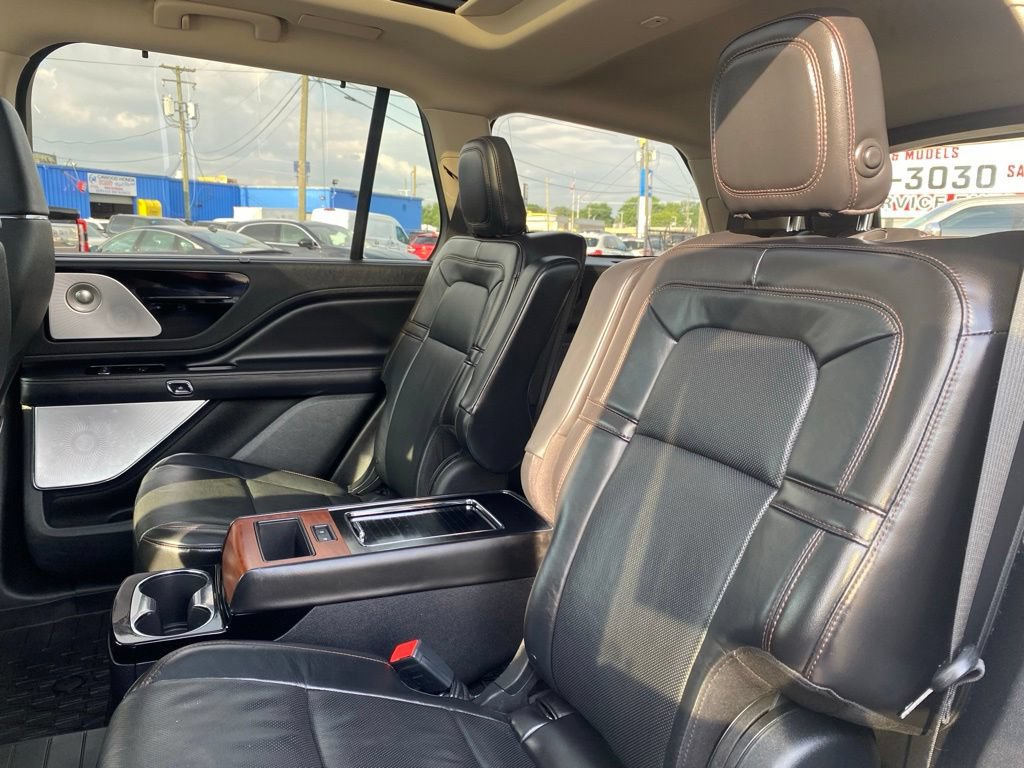 Used 2020 Lincoln Aviator Reserve w/ Equipment Group 201A AWD/4WD image 16