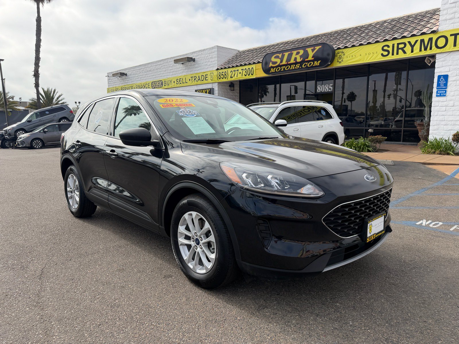 Used 2022 Ford Escape SE FWD image 1