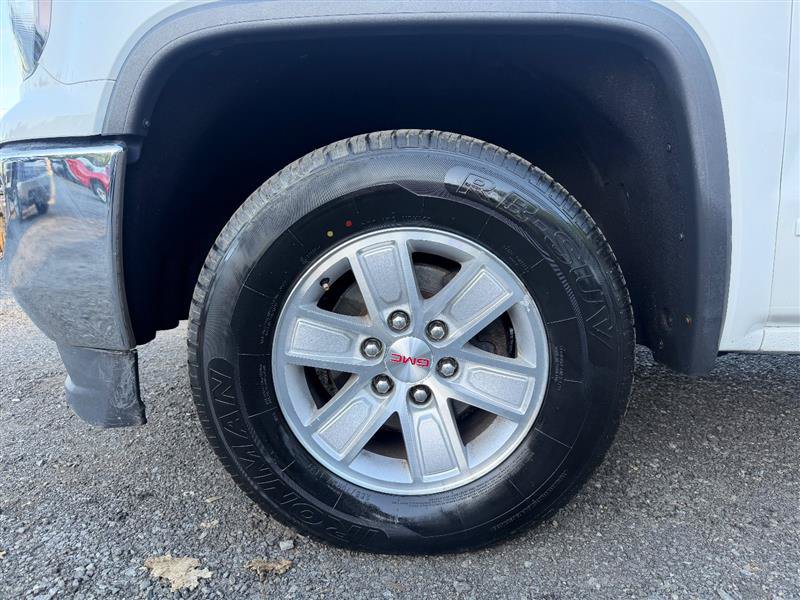 Used 2017 GMC Sierra 1500 SLE w/ SLE Value Package AWD/4WD image 8