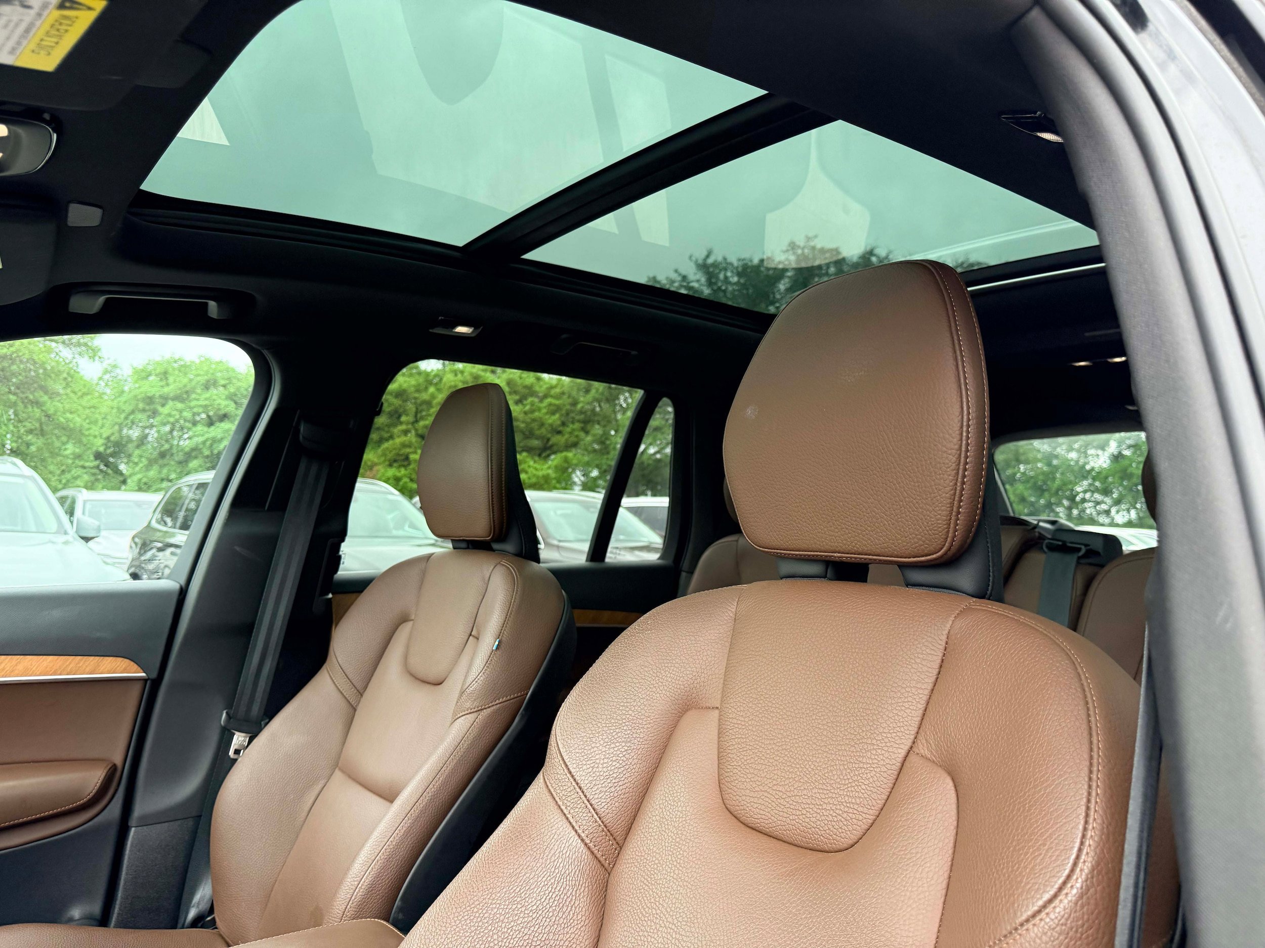 Certified 2023 Volvo XC90 T8 Plus AWD/4WD image 13