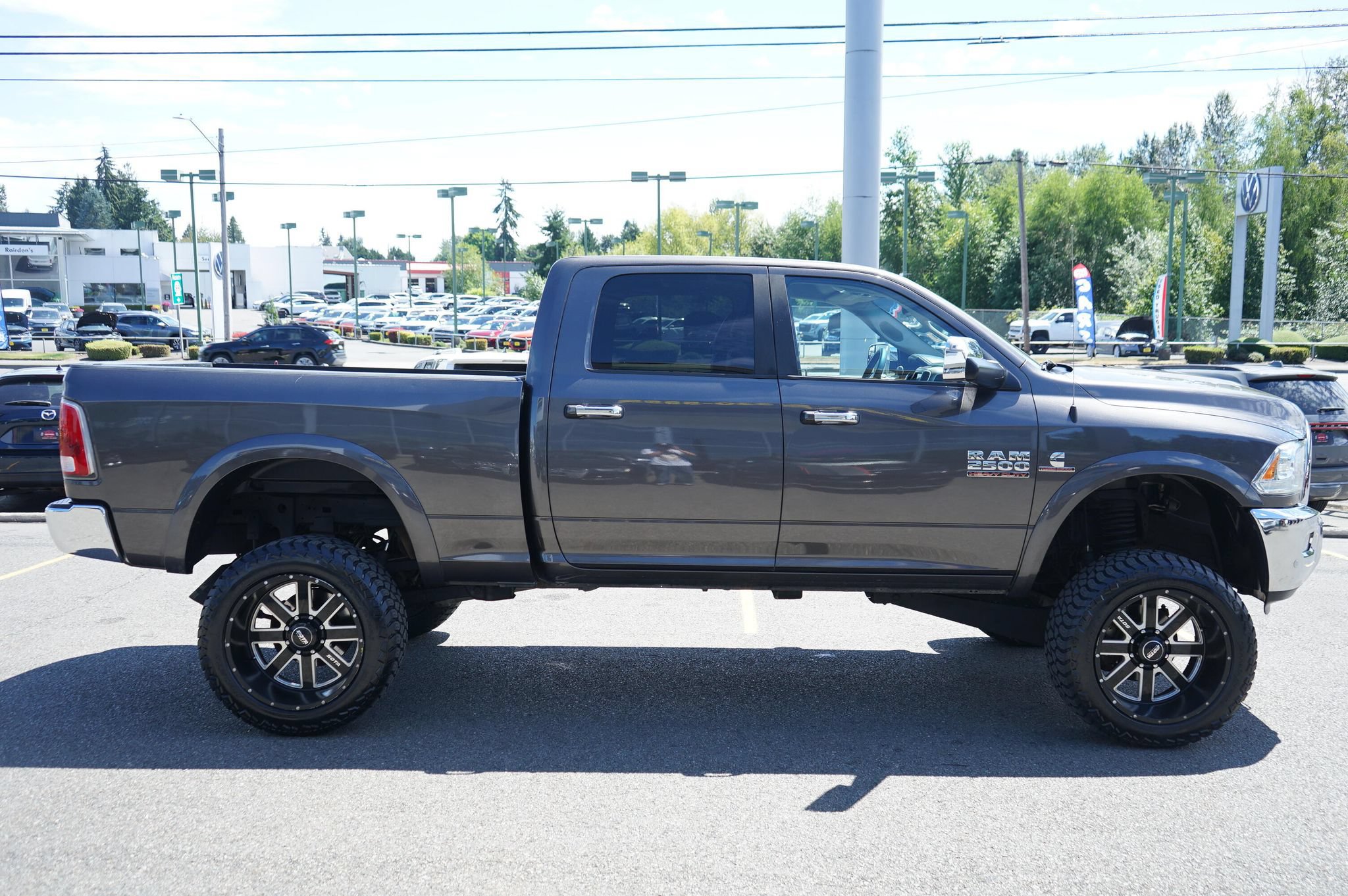 Used 2017 RAM 2500 Laramie AWD/4WD image 6