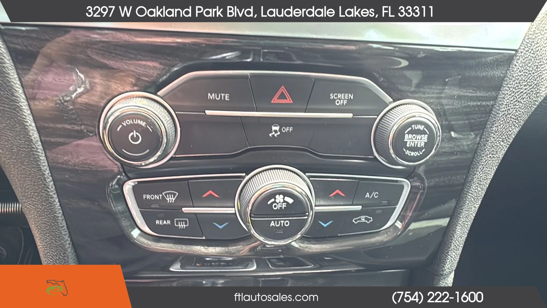 Used 2019 Chrysler 300 Touring w/ Sport Appearance Package RWD image 52