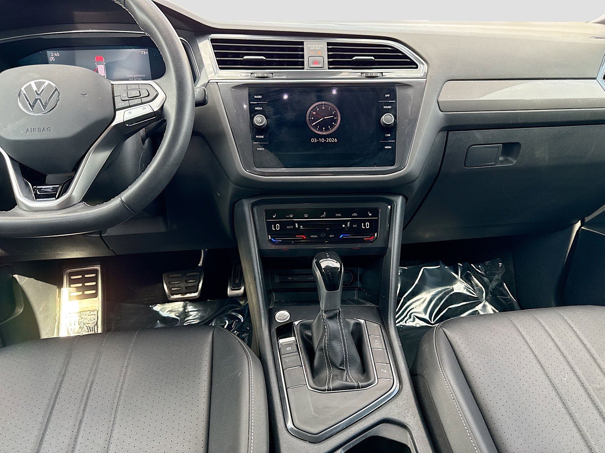 Used 2023 Volkswagen Tiguan SE R-Line image 16