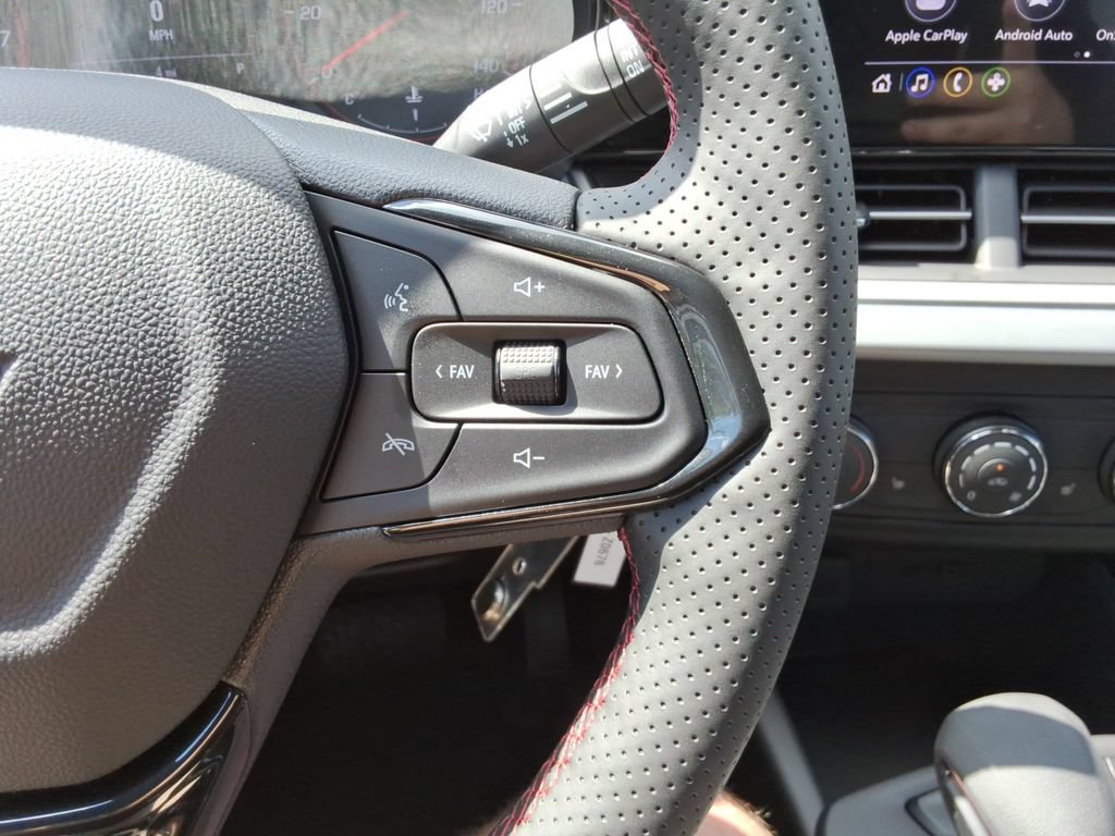 New 2026 Chevrolet Trax RS w/ Sunroof Package FWD image 24