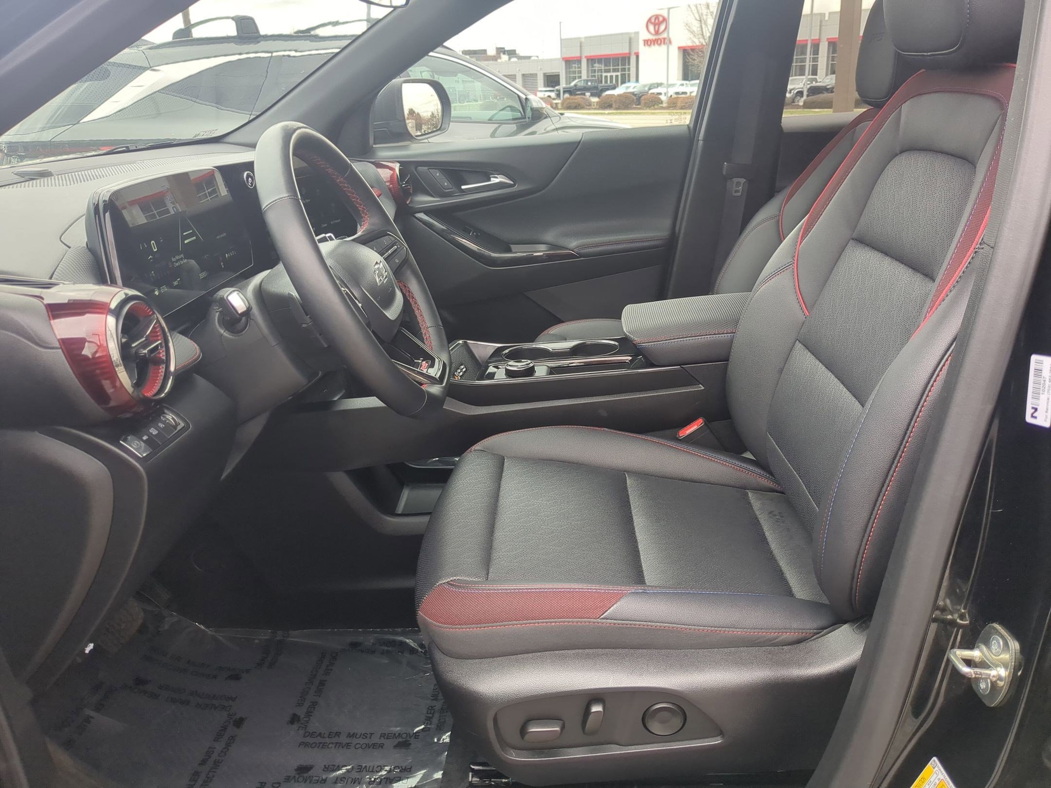 Used 2025 Chevrolet Equinox RS image 17