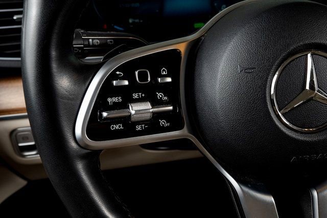 Used 2022 Mercedes-Benz GLS 450 4MATIC image 40