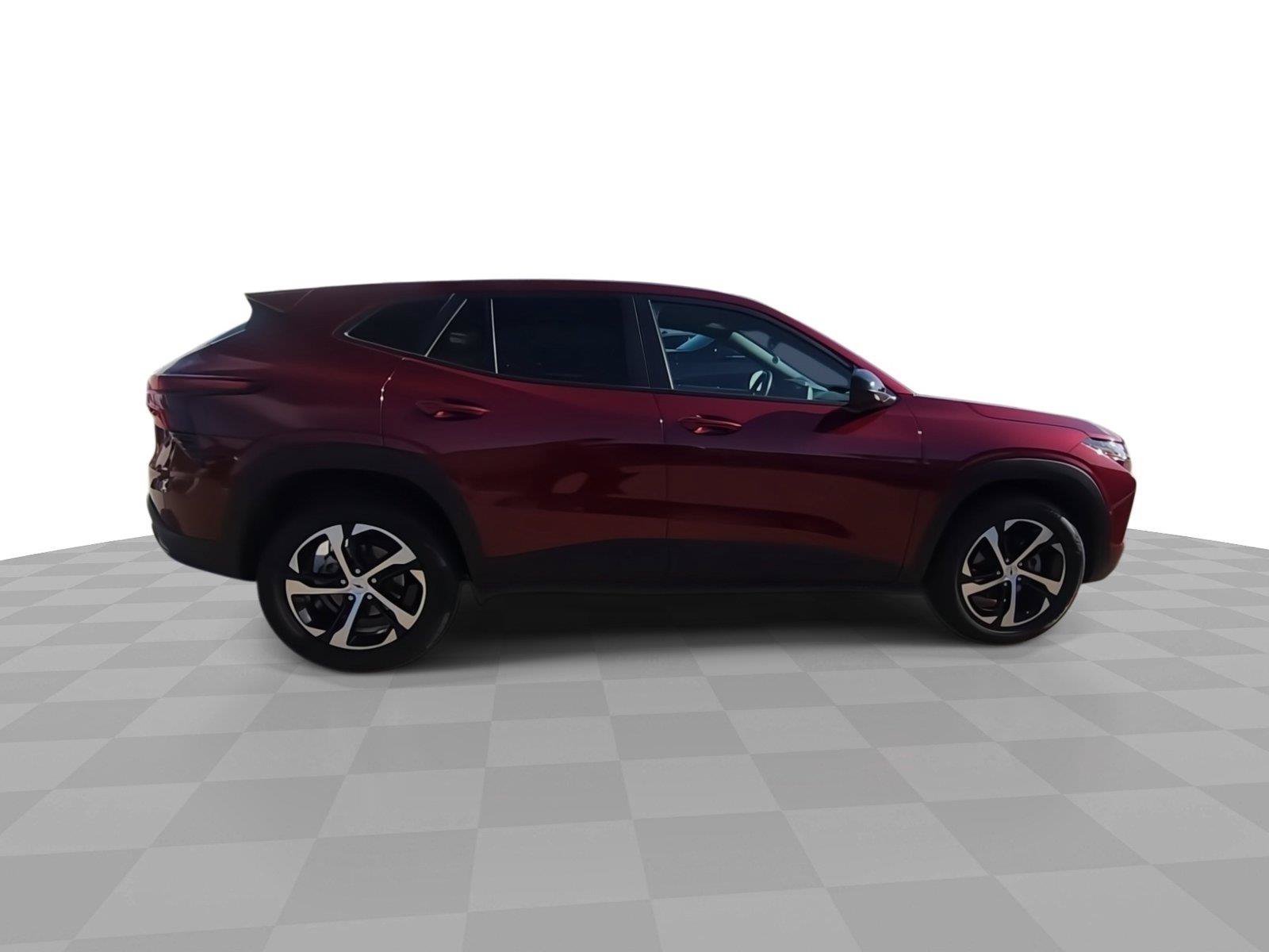 Used 2025 Chevrolet Trax RS w/ Sunroof Package FWD image 9