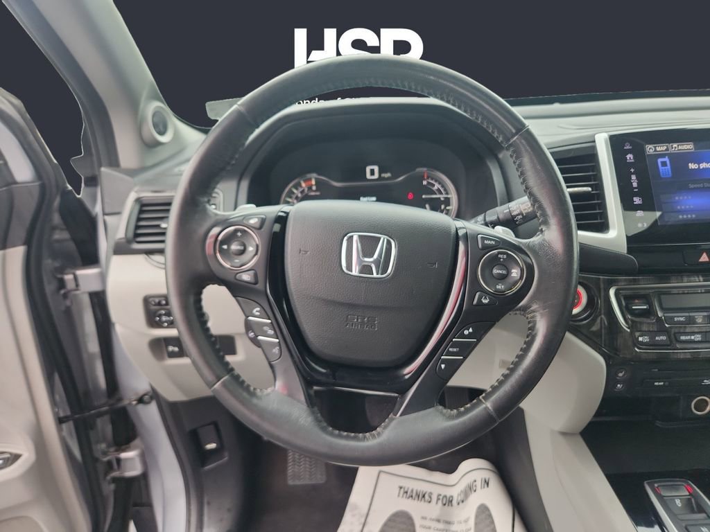 Used 2017 Honda Pilot Elite image 12