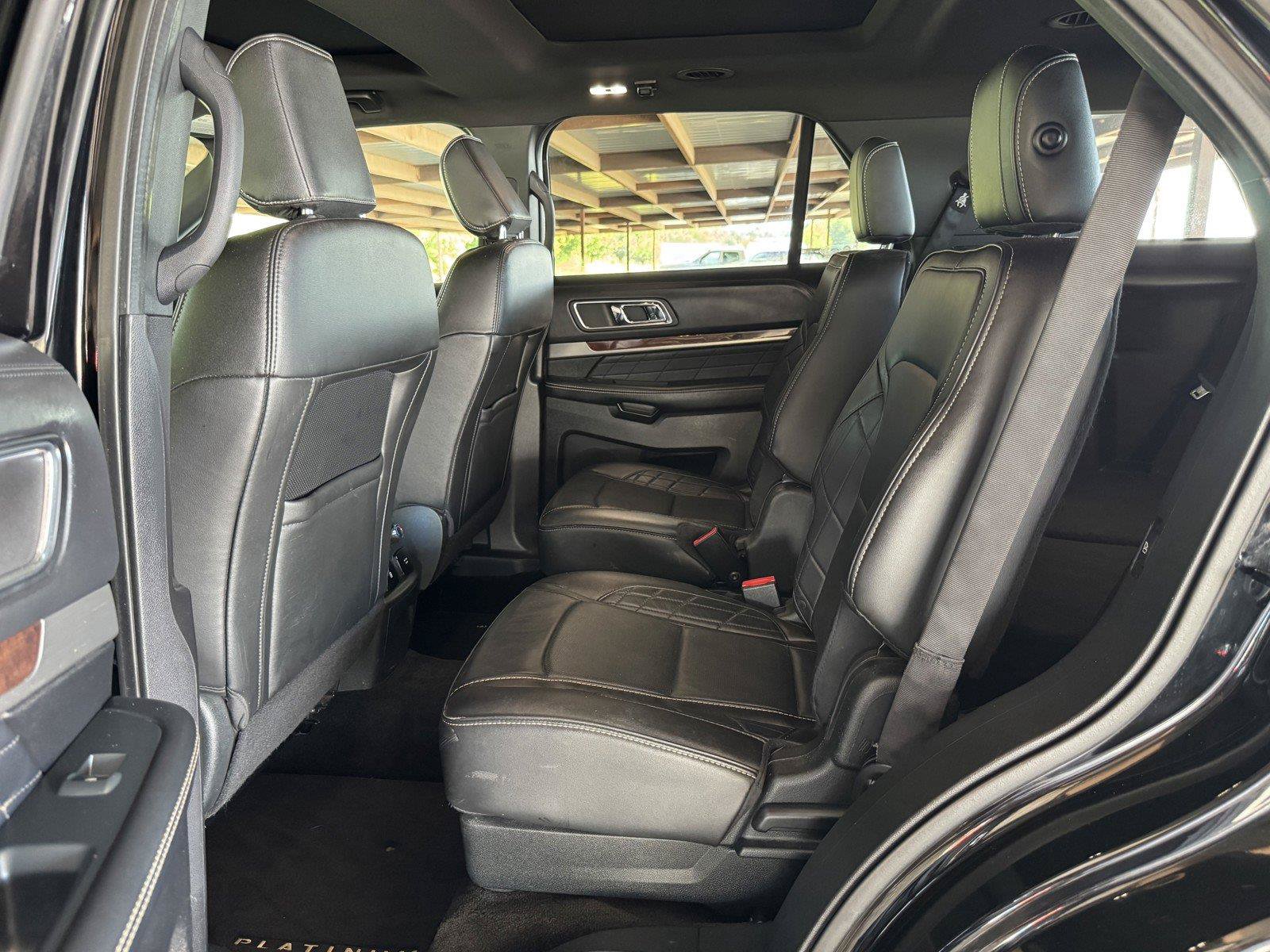 Used 2018 Ford Explorer Platinum AWD/4WD image 33