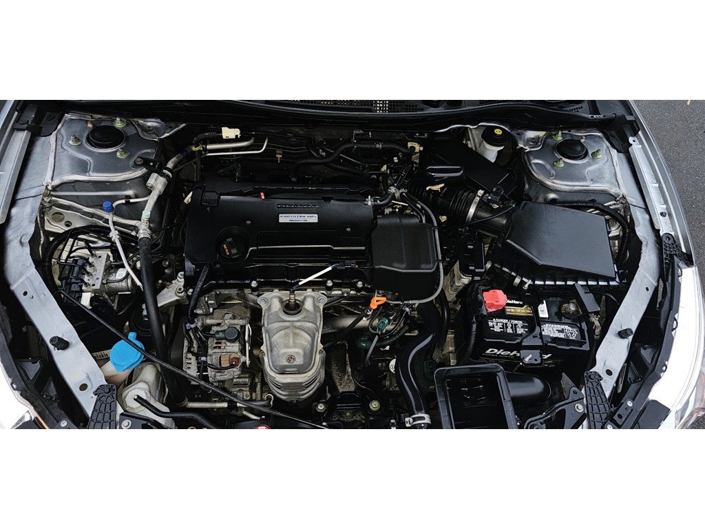 Used 2017 Honda Accord LX image 10