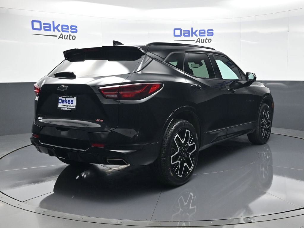 Used 2023 Chevrolet Blazer RS w/ Enhanced Convenience Package image 8